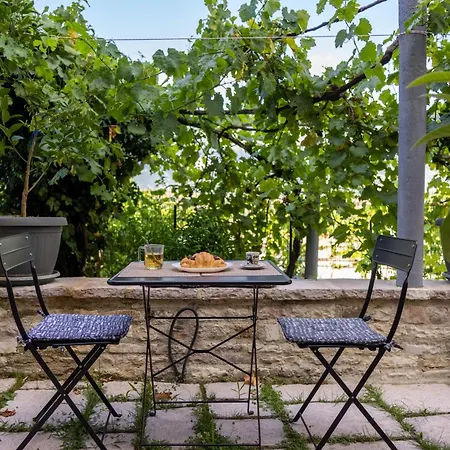 Hajat Boutique * Gjirokastër